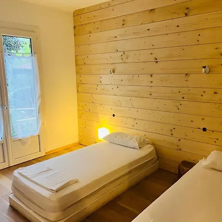 La Grande Maison De La Campagne, Au Pieds Des Pyrenees Ariegeoises *