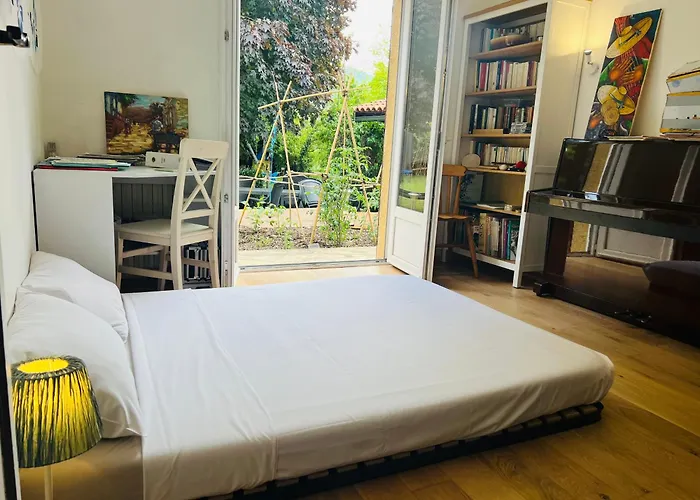 Villa La Grande Maison De La Campagne, Au Pieds Des Pyrénées Ariégeoises