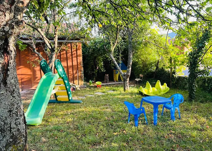 La Grande Maison De La Campagne, Au Pieds Des Pyrénées Ariégeoises
