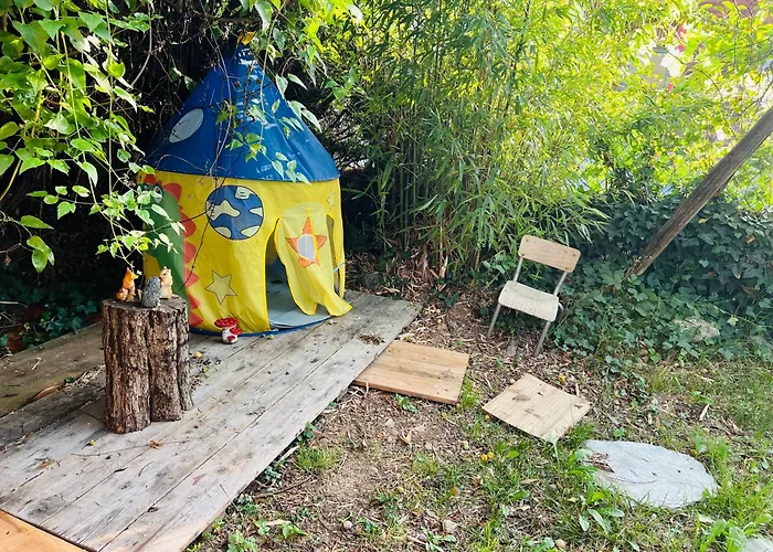 La Grande Maison De La Campagne, Au Pieds Des Pyrénées Ariégeoises Arignac